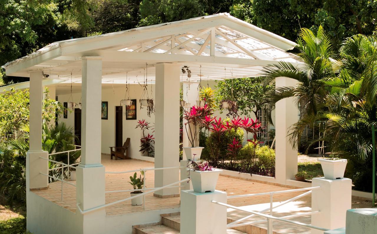 Le Grand Hotel Beck Cap-Haitien Exterior photo