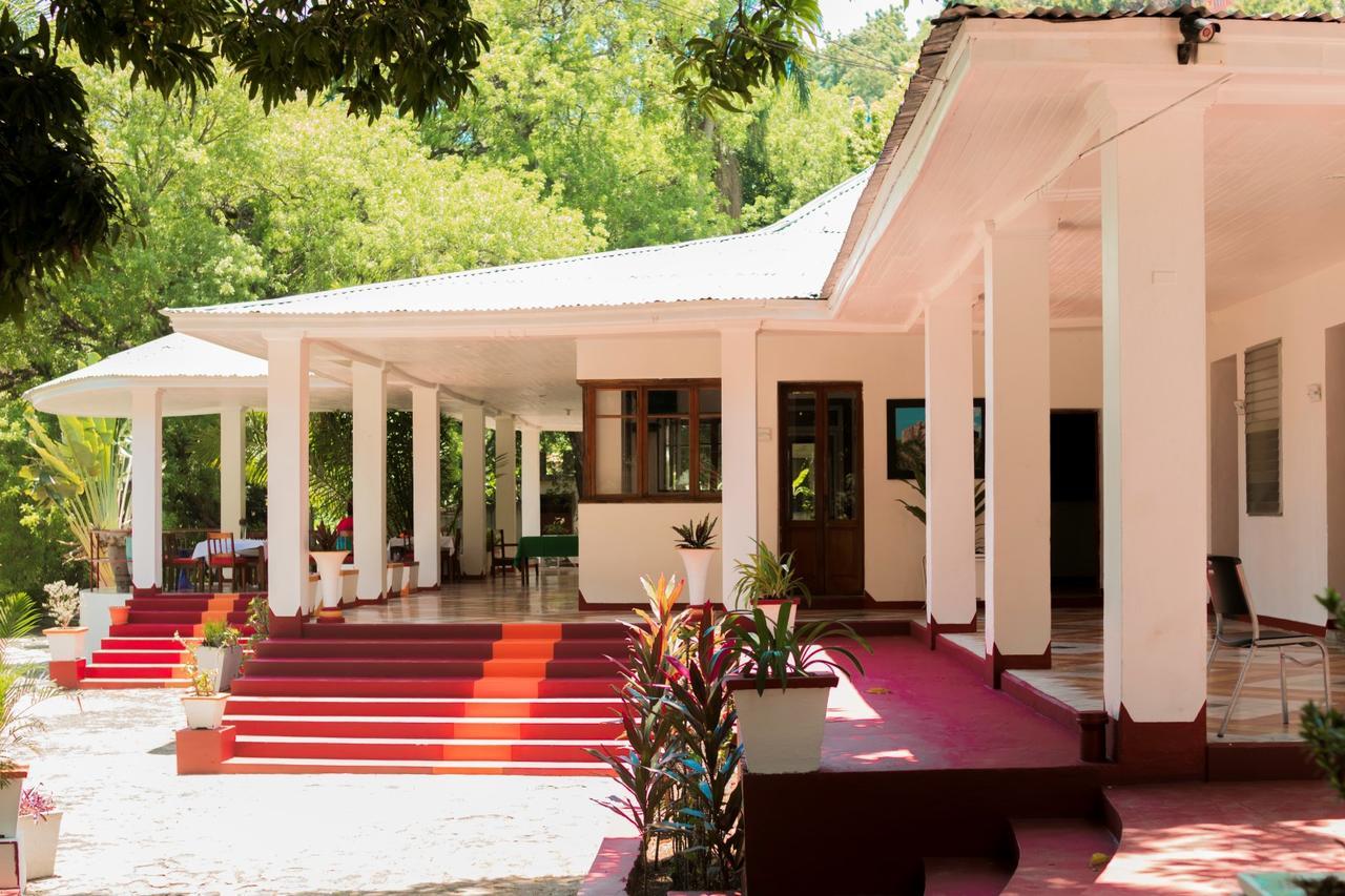 Le Grand Hotel Beck Cap-Haitien Exterior photo